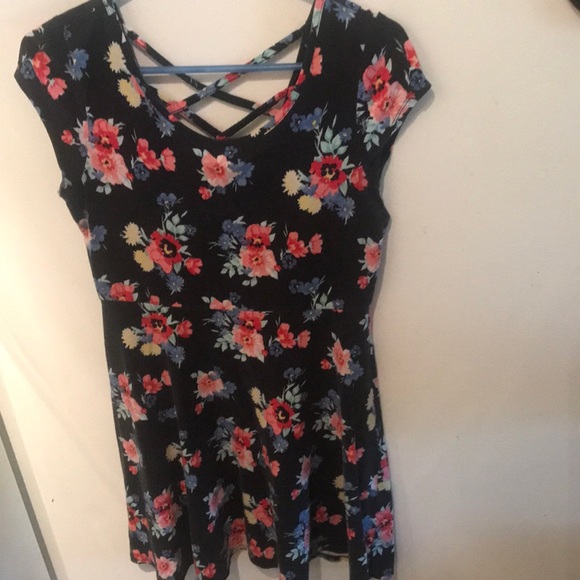 Beautiful Flower SO Dress Indonesian cotton - Picture 2 of 4